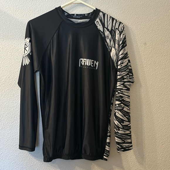 Raven Fight Wear long sleeve shirt size medium - Picture 1 of 5
